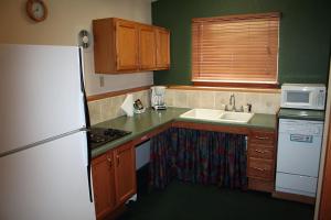 Dapur atau dapur kecil di Timber Creek Chalets- 11 chalet