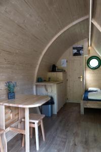 Voodi või voodid majutusasutuse LeafMaxi - Camping du Nord toas