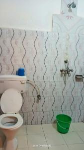 A bathroom at Hotel Butterfly - Peaceful Garden for Nature Lovers