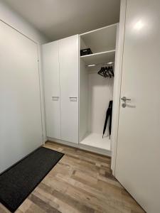 Φωτογραφία από το άλμπουμ του City Home with Luxury Twist στο Ροβανιέμι +2 φωτογραφίες
