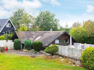 Zahrada ubytování 8 person holiday home in Løgstør-By Traum + 26 fotografií
