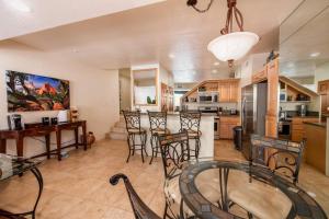 Gallery image of Uptown Sedona Gem: 3-Bed Townhome with Majestic Views and Central Location in Sedona
