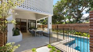 Bazén v ubytování Villa Alcorn nebo v jeho okolí