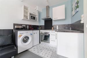 Kuchyň nebo kuchyňský kout v ubytování Coup de foudre garantie