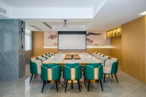 Konferenční prostory v ubytování Yiwu Baide Theme Hotel