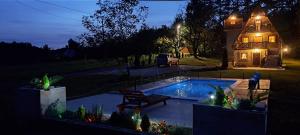 Bazén v ubytování Apartman Brezuljak Banja Luka Cokorska polja nebo v jeho okolí