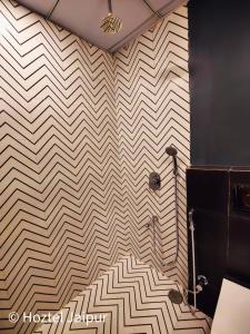 Un baño de Hoztel Jaipur