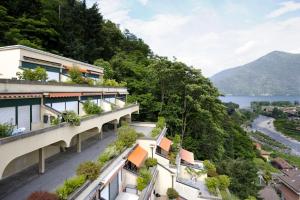 Landskap semula jadi dekat dengan apartmen