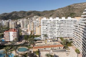 an aerial view of a large apartment building at Florazar 2, Iv-14-C in Cullera
