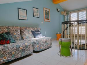 Posezení v ubytování Mirone Apartment FRONTE MARE beachfront house