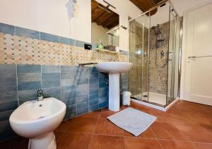 Koupelna v ubytování B&B Giardino delle Camelie