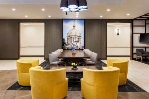 TV a/nebo společenská místnost v ubytování Hyatt Place Waco - South