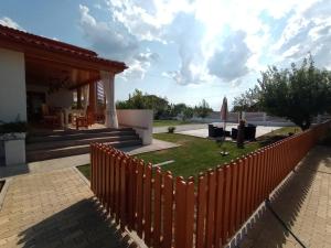 Gallery image of Pestele Ca Odinioară in Murighiol