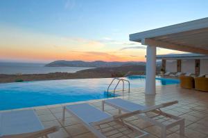 Gallery image of Lia beach Estate in Mikonos