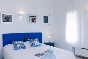Gallery image of Lia beach Estate in Mikonos