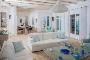 Gallery image of Lia beach Estate in Mikonos