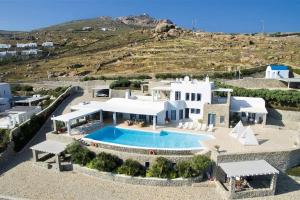 Gallery image of Lia beach Estate in Mikonos