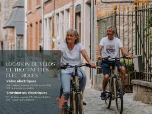 Anar amb bici a Chimay : La Chambre Dorée de la Grand Place o pels voltants