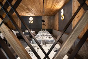 Restoran või mõni muu söögikoht majutusasutuses Hotel Costes