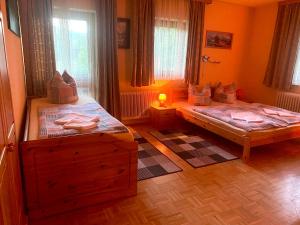 Fotografia z galérie ubytovania Pension zur Heiligen Krone v destinácii Mauterndorf