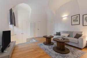 Ruang duduk di San Martino Modern & Elegant Flat