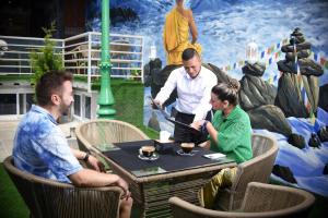 Majutusasutuse Divine Kathmandu Hotel külastajad