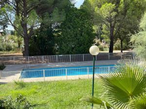 Πισίνα στο ή κοντά στο Appartement 211 Les Salicornes +5 φωτογραφίες