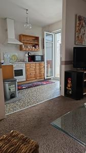 Kuchyň nebo kuchyňský kout v ubytování Gästehaus3land in Weil am Rhein