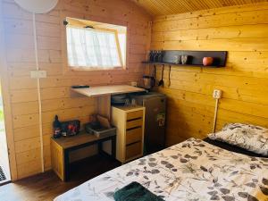 Кровать или кровати в номере Chatky Daniel-Mikulov, a private campsite just for you