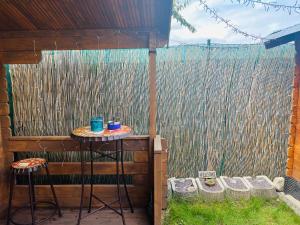 Сад в Chatky Daniel-Mikulov, a private campsite just for you