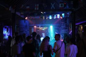 Hosté ubytování Da Housetel Kuta + 37 fotografií