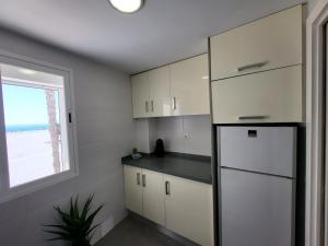 Kuchnia lub aneks kuchenny w obiekcie Motril, primera línea de playa.