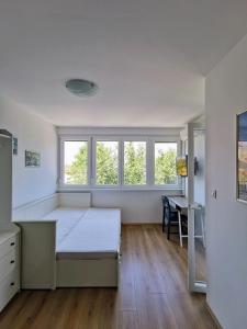 En eller flere senge i et værelse på Apartment Luna in Biograd center + 22 billeder