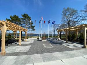 Φωτογραφία από το άλμπουμ του Glorious Suite near Downtown with washer/dryer σε Gloucester