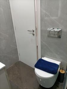 A bathroom at Central Bachelor