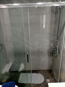 A bathroom at Central Bachelor