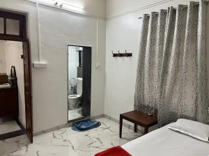 Ένα μπάνιο στο Hotel Laxminarayan Niwas