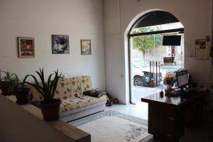 Area soggiorno di Hostel Near The Square