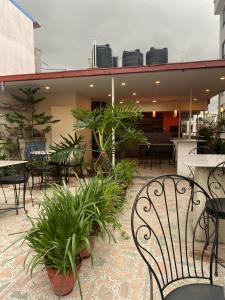 Restoran atau tempat lain untuk makan di Khangsar Home