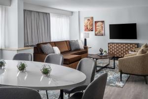 TV o dispositivi per l'intrattenimento presso The Alloy, a DoubleTree by Hilton - Valley Forge