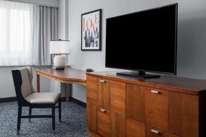 TV o dispositivi per l'intrattenimento presso The Alloy, a DoubleTree by Hilton - Valley Forge