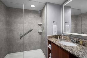 Bagno di The Alloy, a DoubleTree by Hilton - Valley Forge