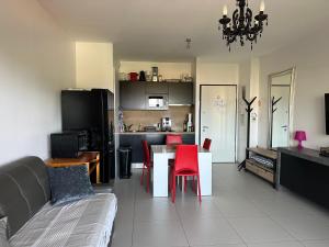 Η κουζίνα ή μικρή κουζίνα στο Studio T1 bis vue mer Propriano