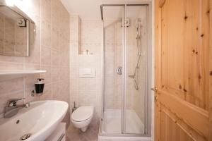Koupelna v ubytování Boutique Pension Erlacher - Adults Only
