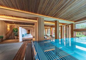 Bazén v ubytovaní MalisGarten Green Spa Hotel alebo v jeho blízkosti