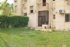 Сад в Luxury King Bed with garden-Zayed Families only