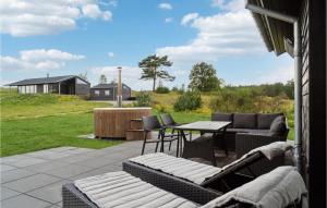 Fotografie z fotogalerie ubytování Stunning Home In Ebeltoft With Sauna v destinaci Ebeltoft