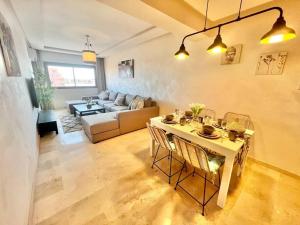 Posezení v ubytování Cozy&Elegant apartment/pool/city center/Gueliz