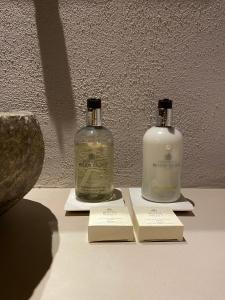 Foto da galeria de EJ Boutique Suites em Milína