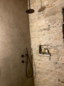 Um banheiro em EJ Boutique Suites